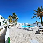 Azul Tuscan Playa Y Piscina Apartman Costa Teguise